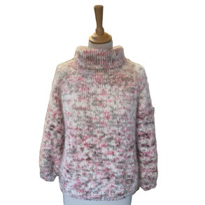 Fluffy Eline genser med hy hals