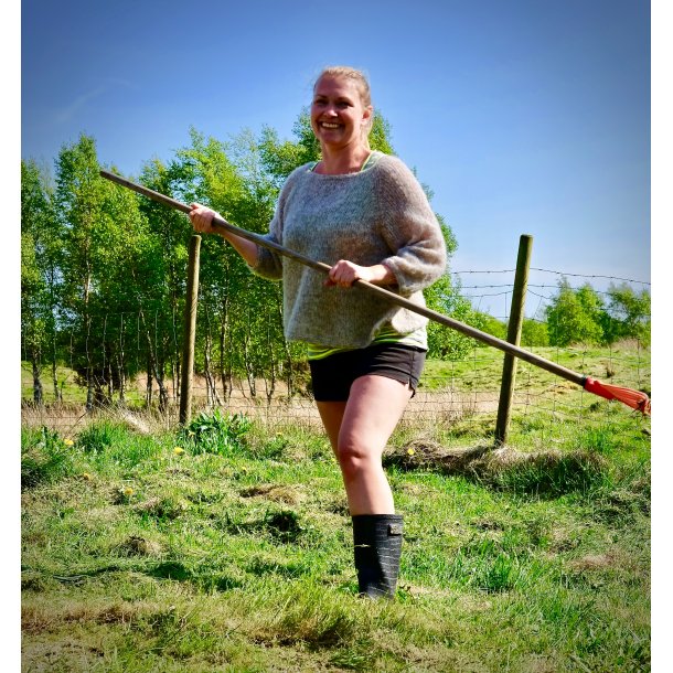 Florlett genser - enkel raglangenser strikkes ovenfra og ned