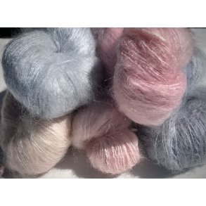 Hndfarget Superkid mohair og mulberrysilk 50 gram